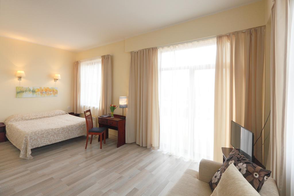 Paernu Jahtklubi Kuelalistemaja Hotel Luaran gambar